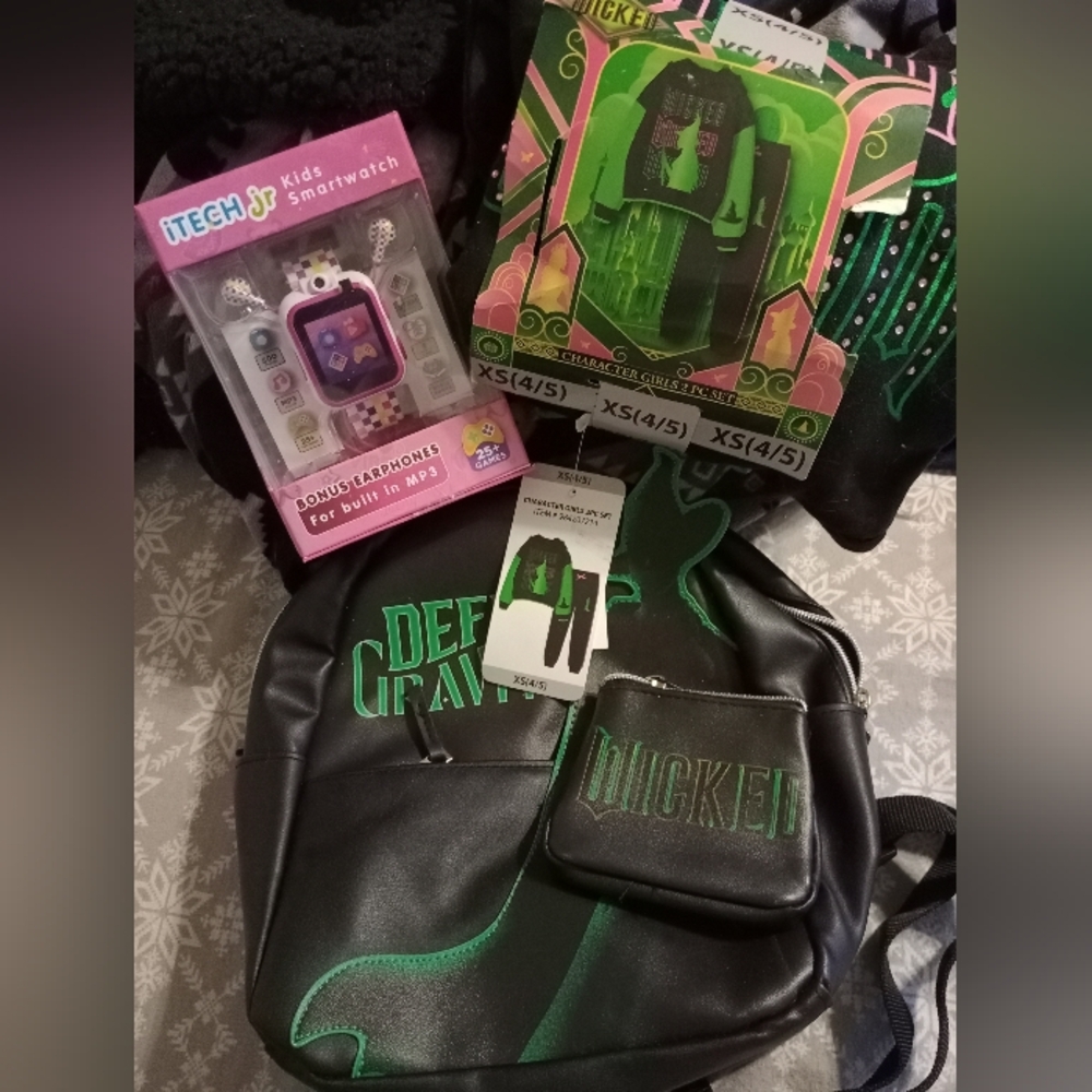 BN Wicked Black and Green Backpack 2 Pc Set And Kids Smart Watch